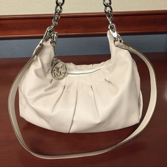 SOLD! Michael Kors EUC Handbag