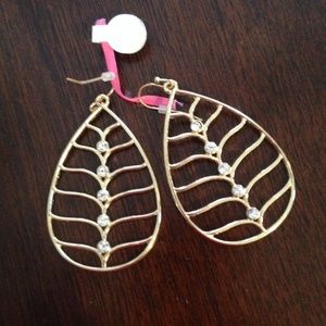 Gold tear shape earrings