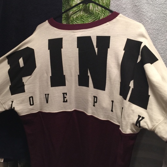 Medium Victoria Secret crew neck sweat shirt