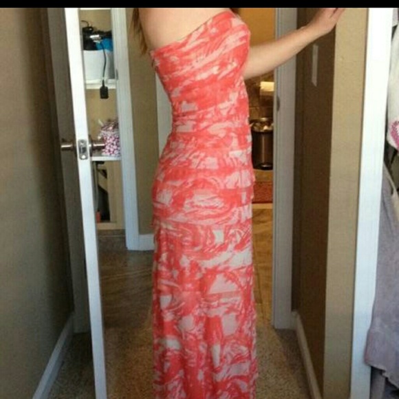 Dress - Picture 2 of 3