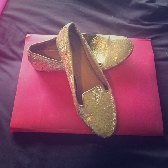 Sparkly gold flats - Picture 1 of 1