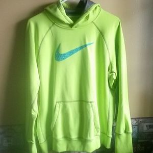 Nike therma-fit