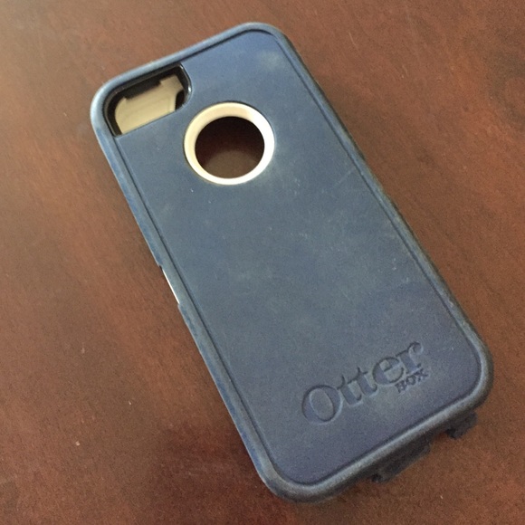 Otterbox for iPhone 4/4s - Picture 2 of 3