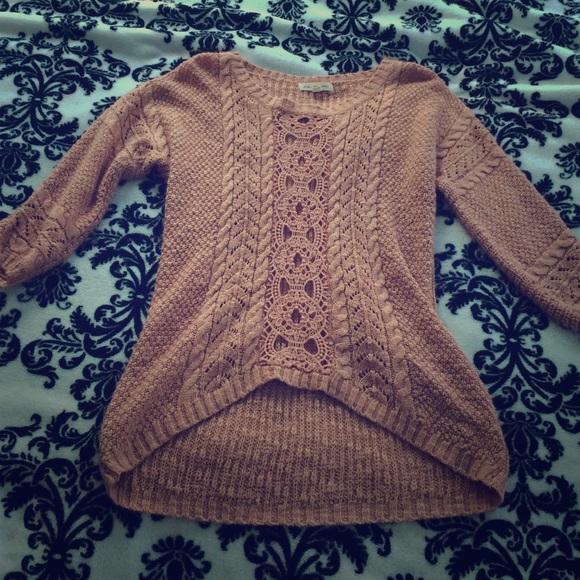 pink•rose premium sweater in size small