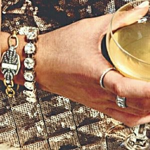 💘NEW PRICE Heirloom Crystal Bracelet