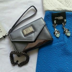 NWT Kenneth Cole Reaction Phone Wristlet