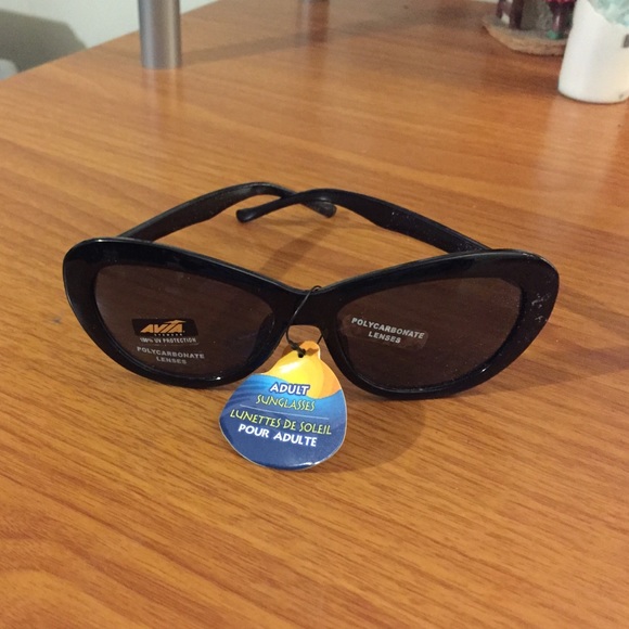 AVIA Other - Cat eye sunglasses