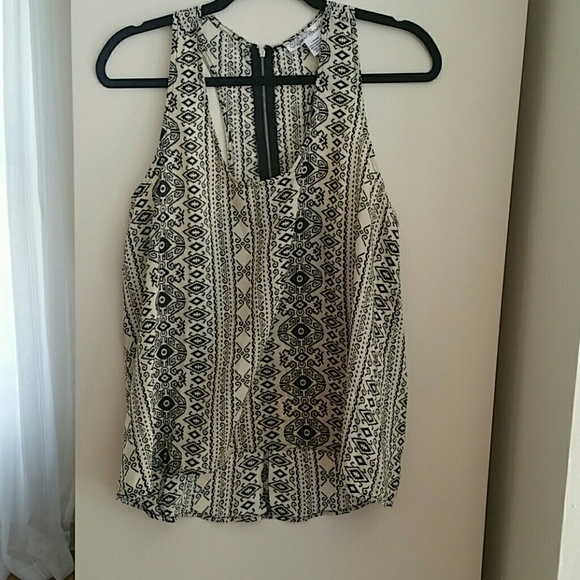 Tribal tank great top