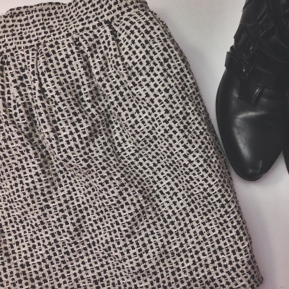 DVF Checkered Black & White skirt