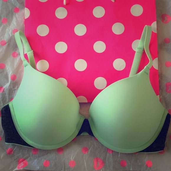 🚫SOLD🚫VS PINK Push Up Bra - Picture 1 of 3