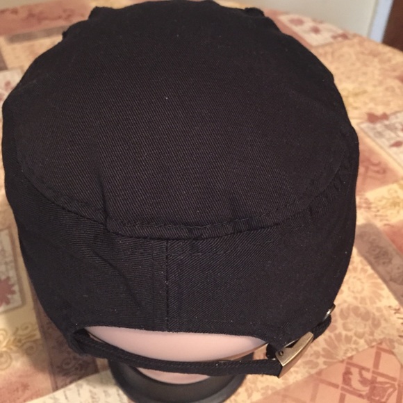 Baseball cap - Picture 3 of 4