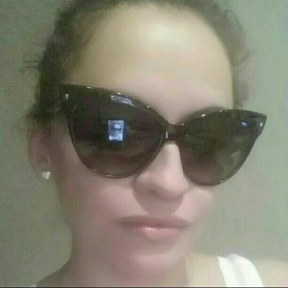 SOLD Christian Dior Cat Sunglasses - Picture 2 of 4