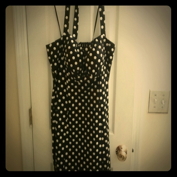 Pin-up girl polka dot halter dress