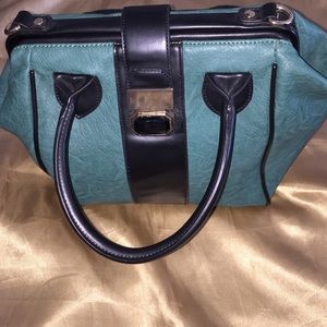 💚NEW Miss Unique handbag/purse💚