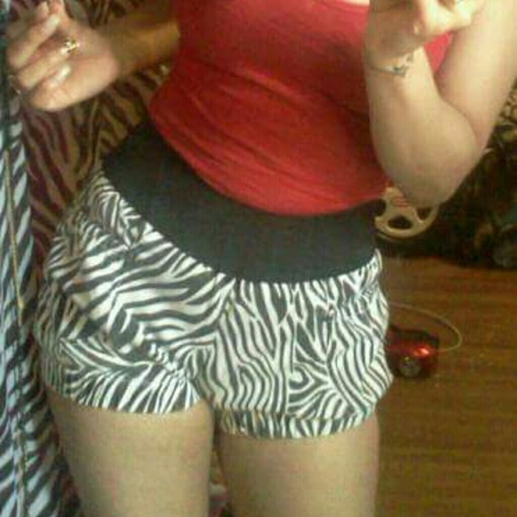 Shorts - Picture 2 of 2