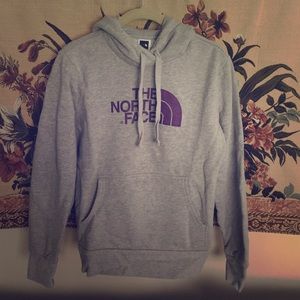 gray north face hoodie