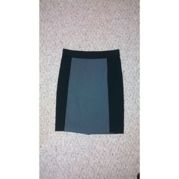 Form fitting black and grey skirt: Brand new!