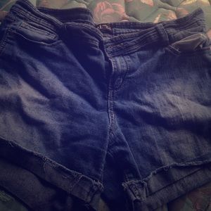 L.e.i Shorts