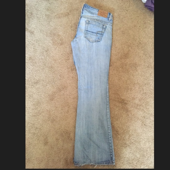 🔴🔴SOLD🔴🔴 American eagle flare jeans