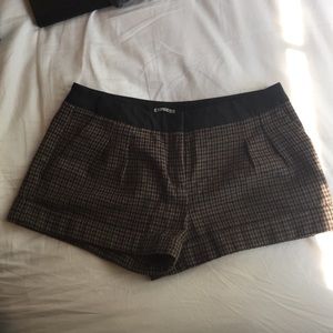 Express Shorts