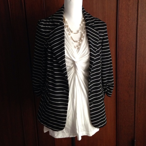 Jackets & Blazers - Black & white knit jacket/blazer NWT