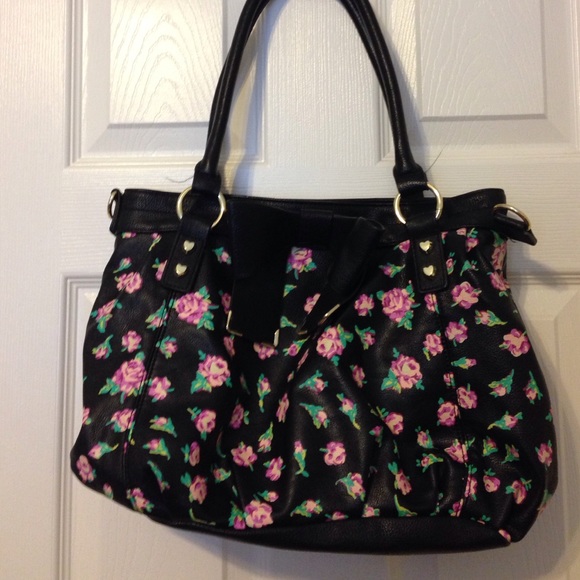 Betsy Johnson shoulder bag
