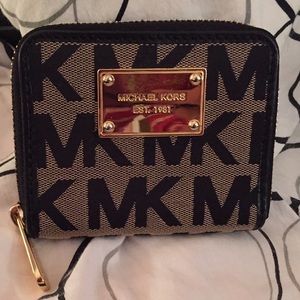 Michael kors wallet!