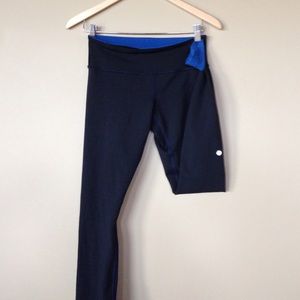 Lululemon Wunder Under Reversible pants