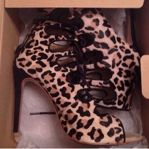 Zara leopard sandals (hold)