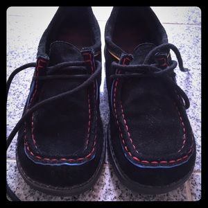 Super Cute Black Suede Wallaby, Size 7