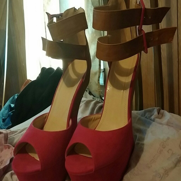 Heel less wedges