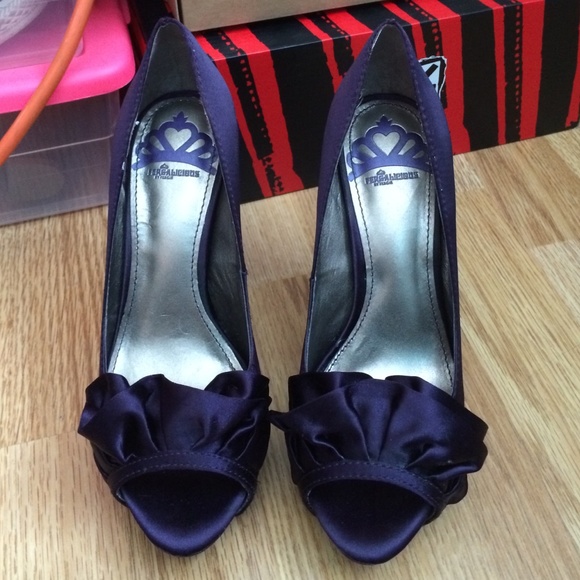 FERGIE HEELS