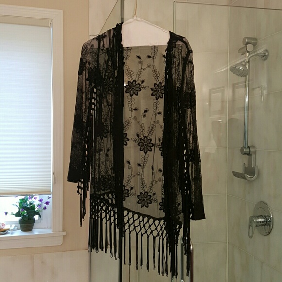 Black lace kimono