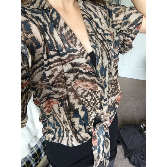 ✨ANIMAL PRINT EARTH TONED TOP✨