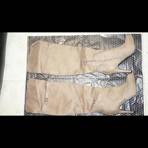 NWT Aldo over the knee suede boots - Picture 2 of 4
