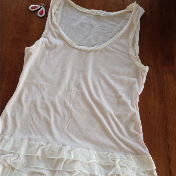 🆕🎀 J. Crew Pink Ruffled Tank - Picture 2 of 3