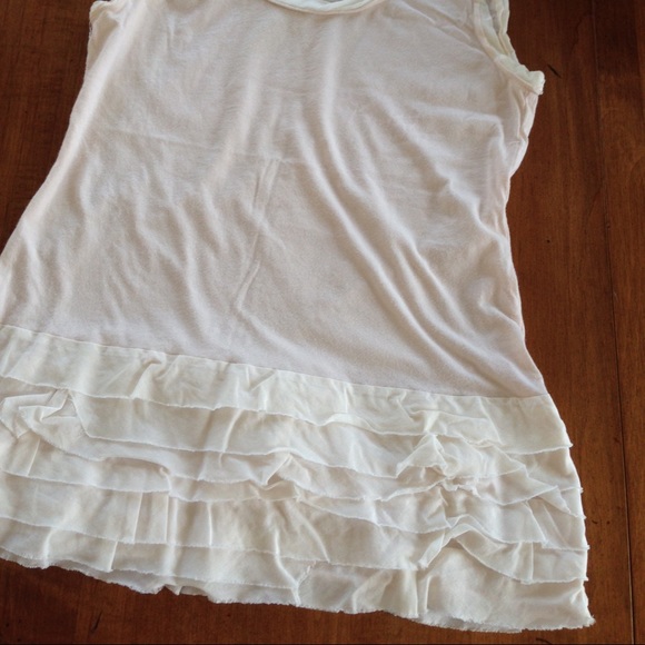 🆕🎀 J. Crew Pink Ruffled Tank - Picture 3 of 3