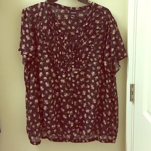 Torrid floral print top size 3 never worn!