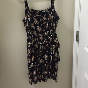 Cute flirty floral print strapless dress