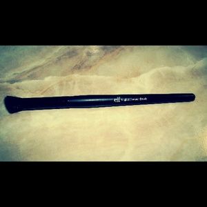 E.L.f. angled contour brush
