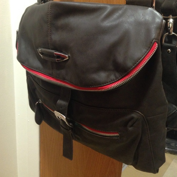 Handbags - 🆕 listing Soho leather backpack converts shoulder