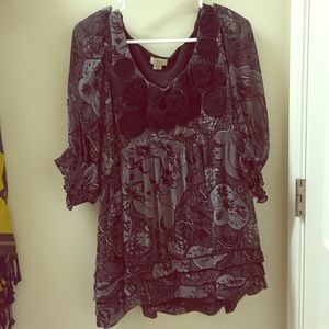 *SOLD* Cute babydoll 3/4 sleeve blouse