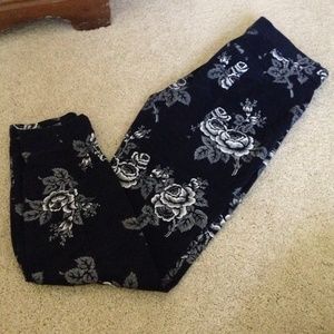 GAP floral ankle pants