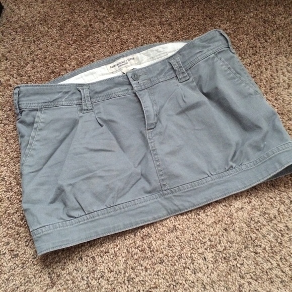 Abercrombie & Fitch Gray Skirt