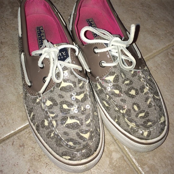 Sperry Top-Sider boat shoes size 6.5 (runs large)