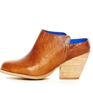 Brown booties Jeffrey Campbell