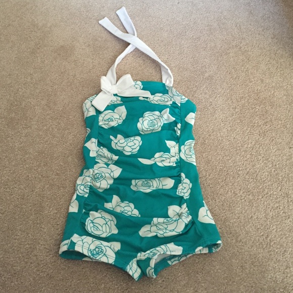 Bathing suit
