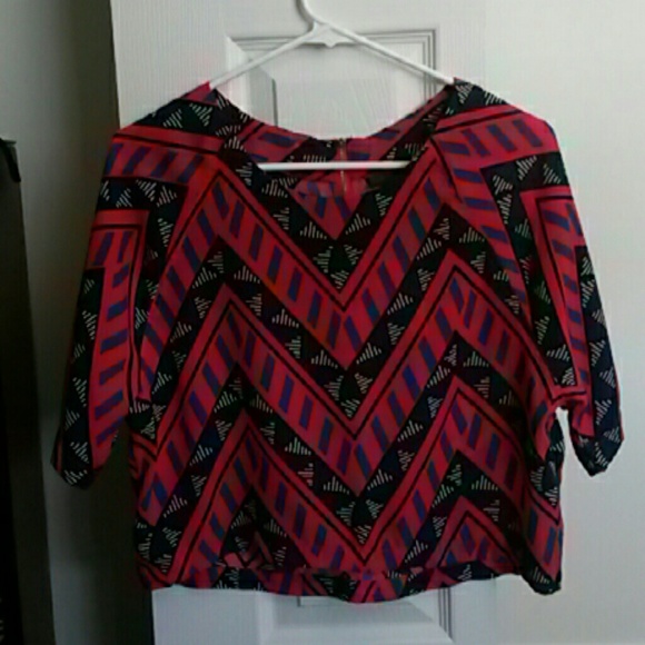 Aztec Blouse - Picture 2 of 2