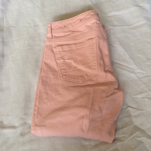 Pale pink AE skinnies!