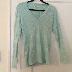 Old Navy seafoam cable sweater light weight